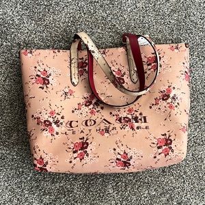 NWT Coach Floral Tote